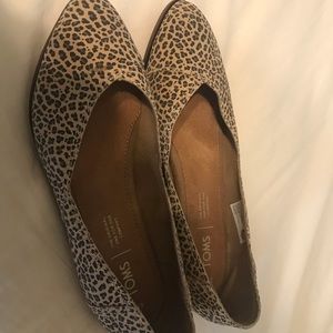 Toms Jutti Suede Flat